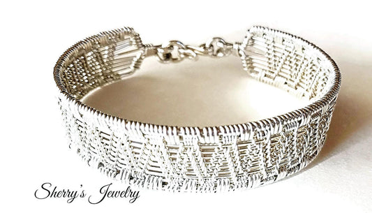 Silver Geometric bangle