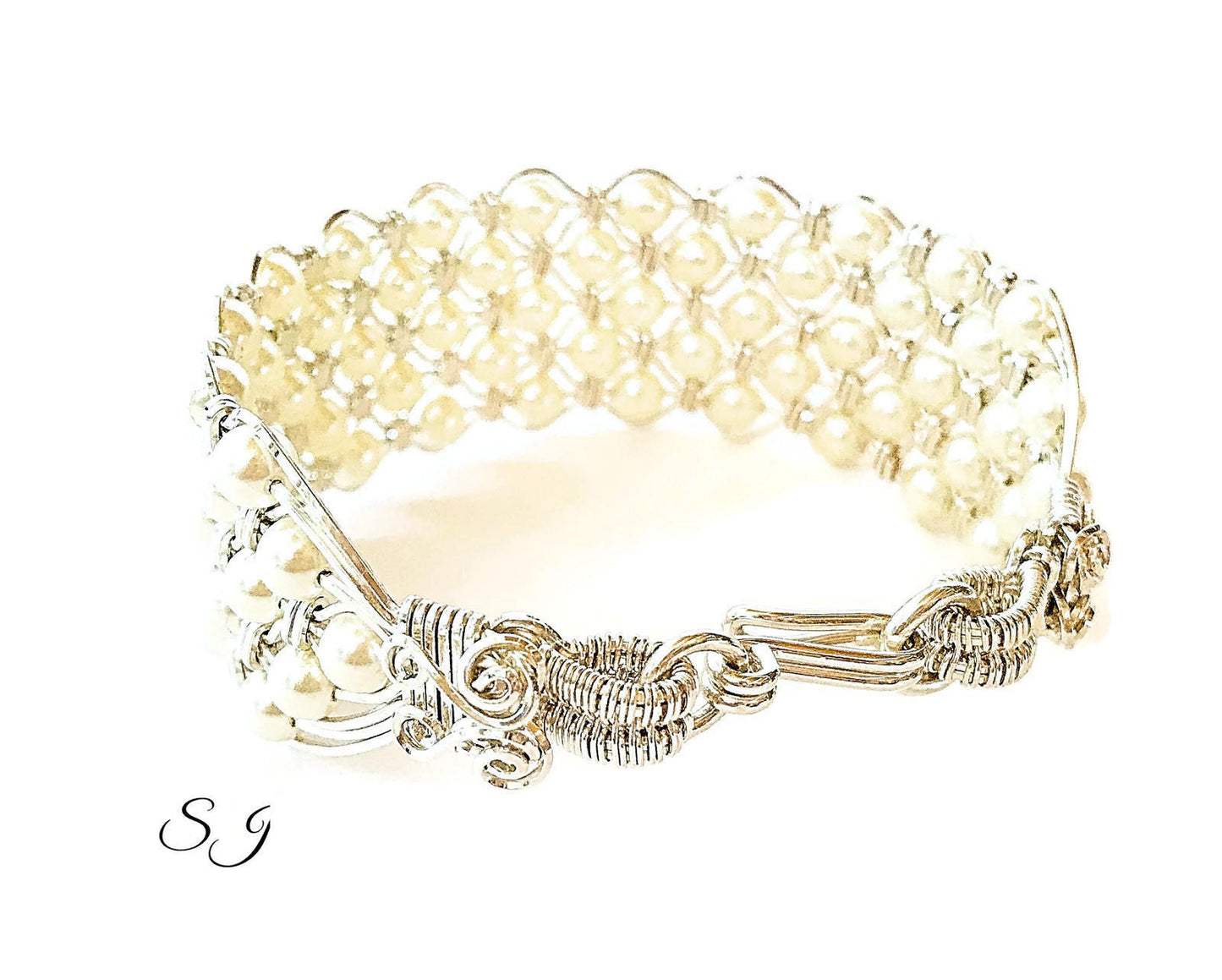 Silver Cream Pearl Bracelet