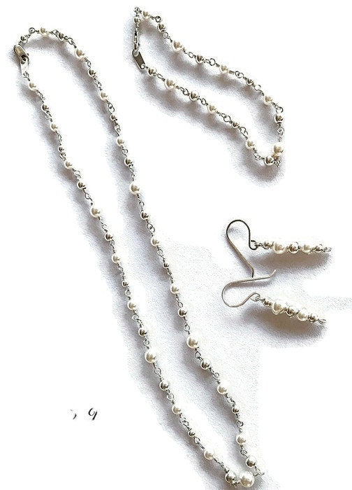 Silver Pearl Necklace Set