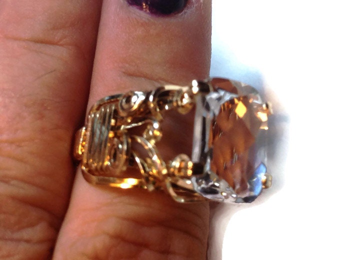 14kt Gold White topaz Solitaire ring